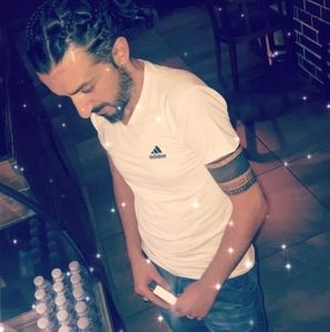 Meet your Posher, Khalid